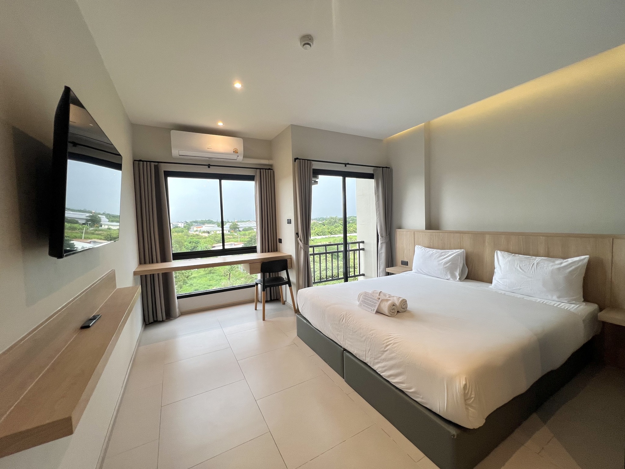 โรงแรม เดอะเวย์ บ้านโป่ง