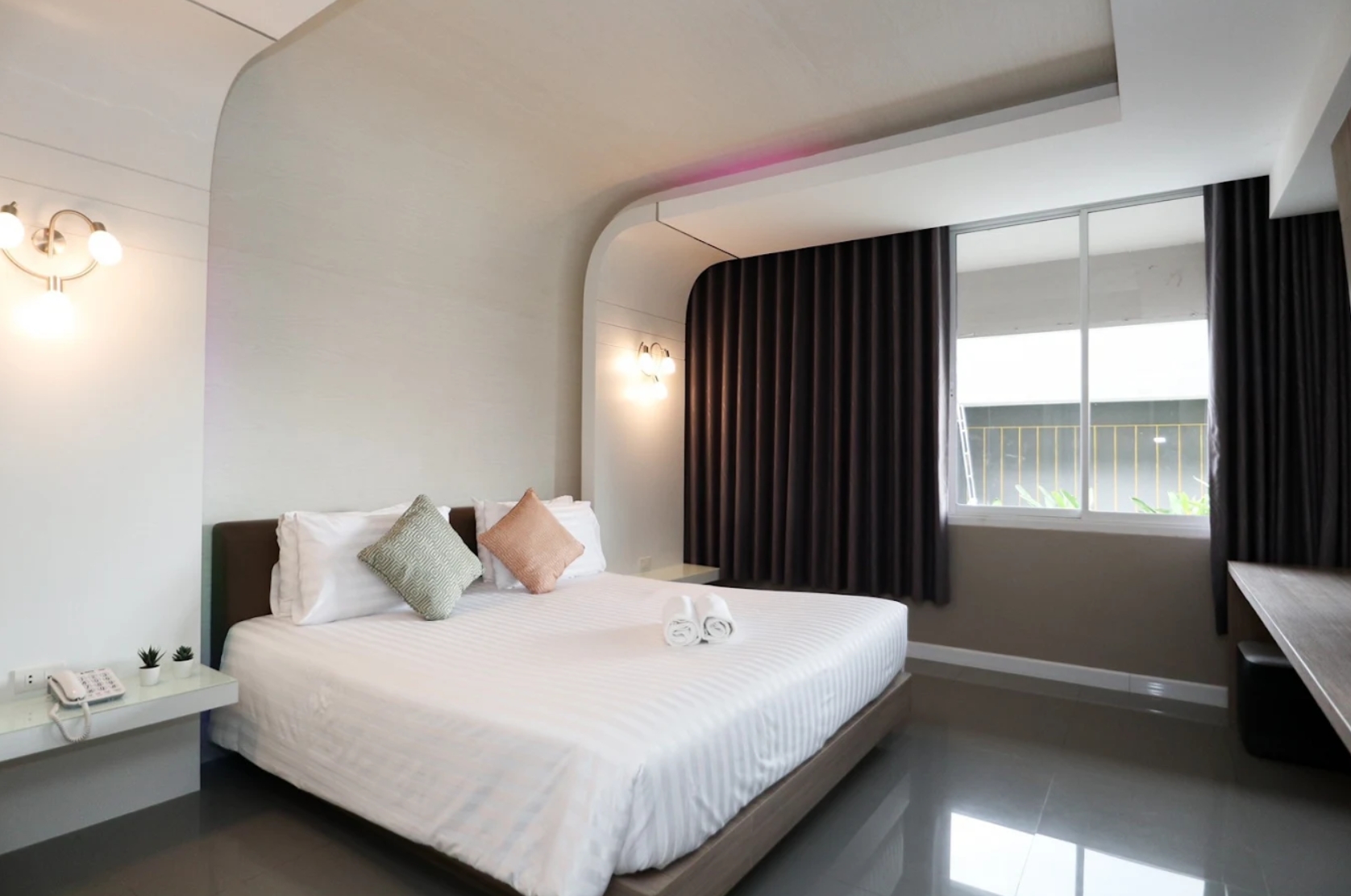 โรงแรมบ้านโป่งอินน์